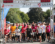 Run for Life 2015: Start 5,8 km Lauf 2015 (Fotos: Martin Schmitz)